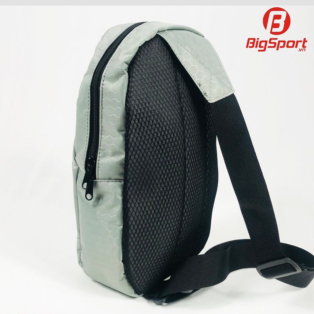 Túi đeo chéo câu lạc bộ Real Madrid màu xám