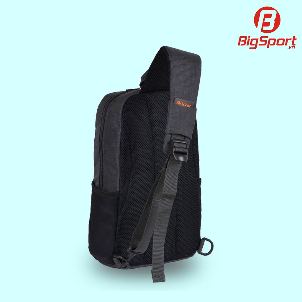 Túi đeo chéo thể thao Mikkor Jed chính hãng màu than chì