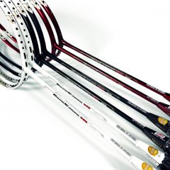 Vợt cầu lông Apacs Saber 10 màu đỏ