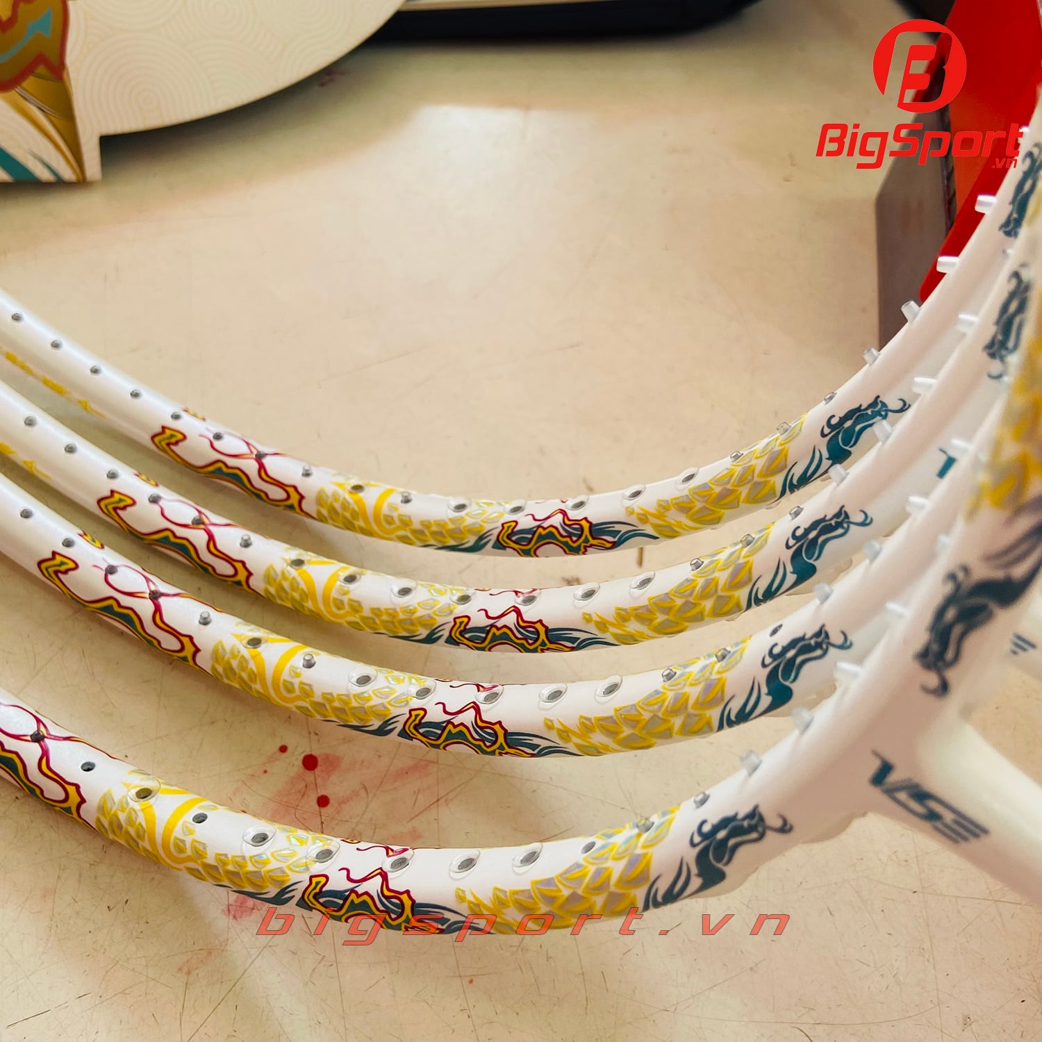 Youlong Vợt cầu lông VS Youlong rồng vàng chính hãng, đẹp mắt tại TPHCM