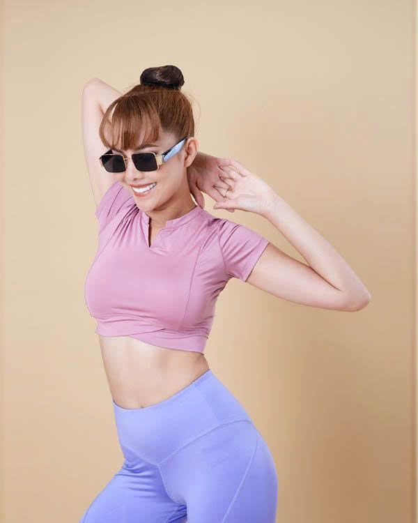 Áo croptop nữ Pavo AT3