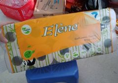 GIẤY VỆ SINH ELENE VÀNG TRE 3 LỚP CÓ LÕI DÂY 10C