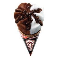 Kem Black & White Cornetto cây 66g