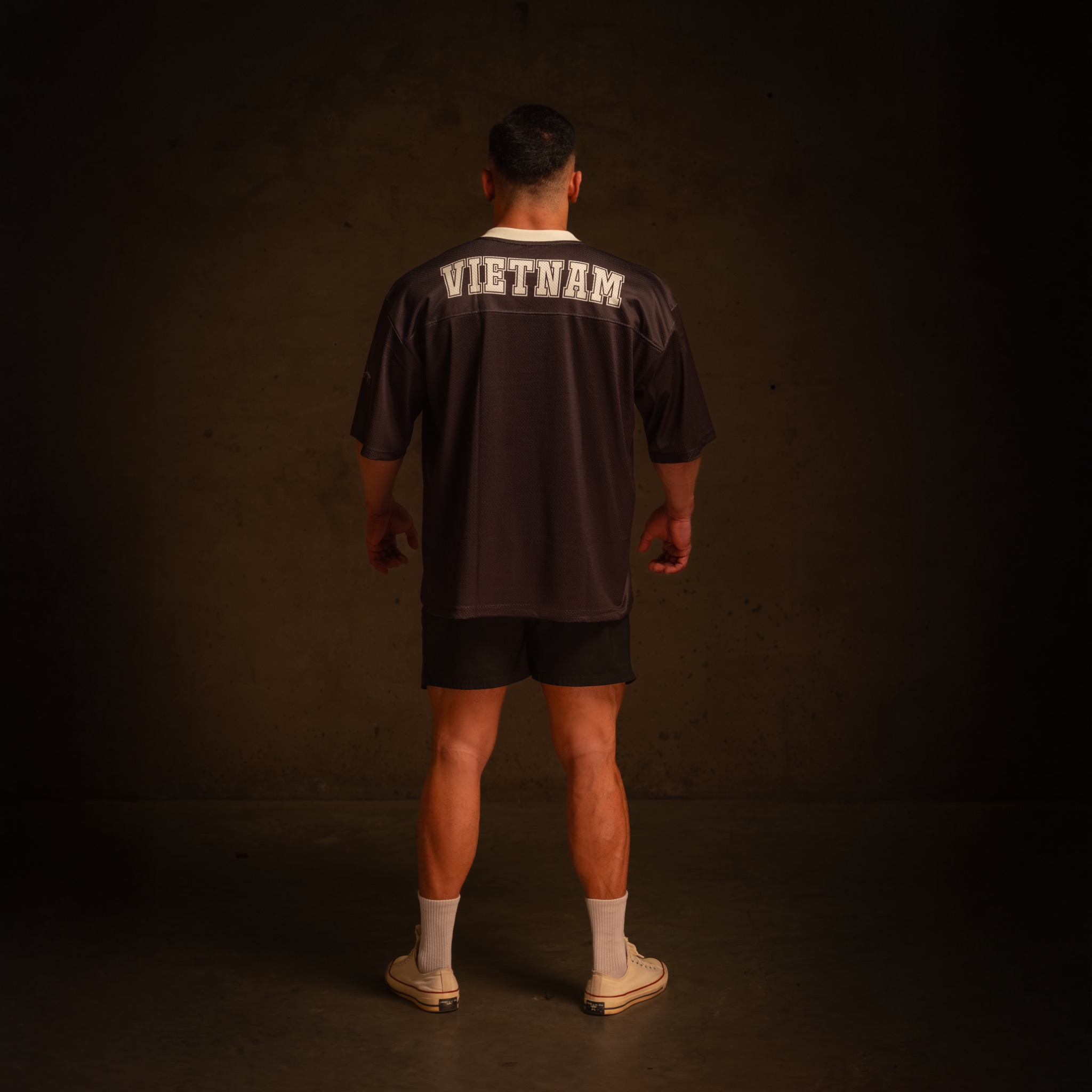  Áo thun Degrey Jersey cổ tim màu đen thời trang thể thao - JERD 