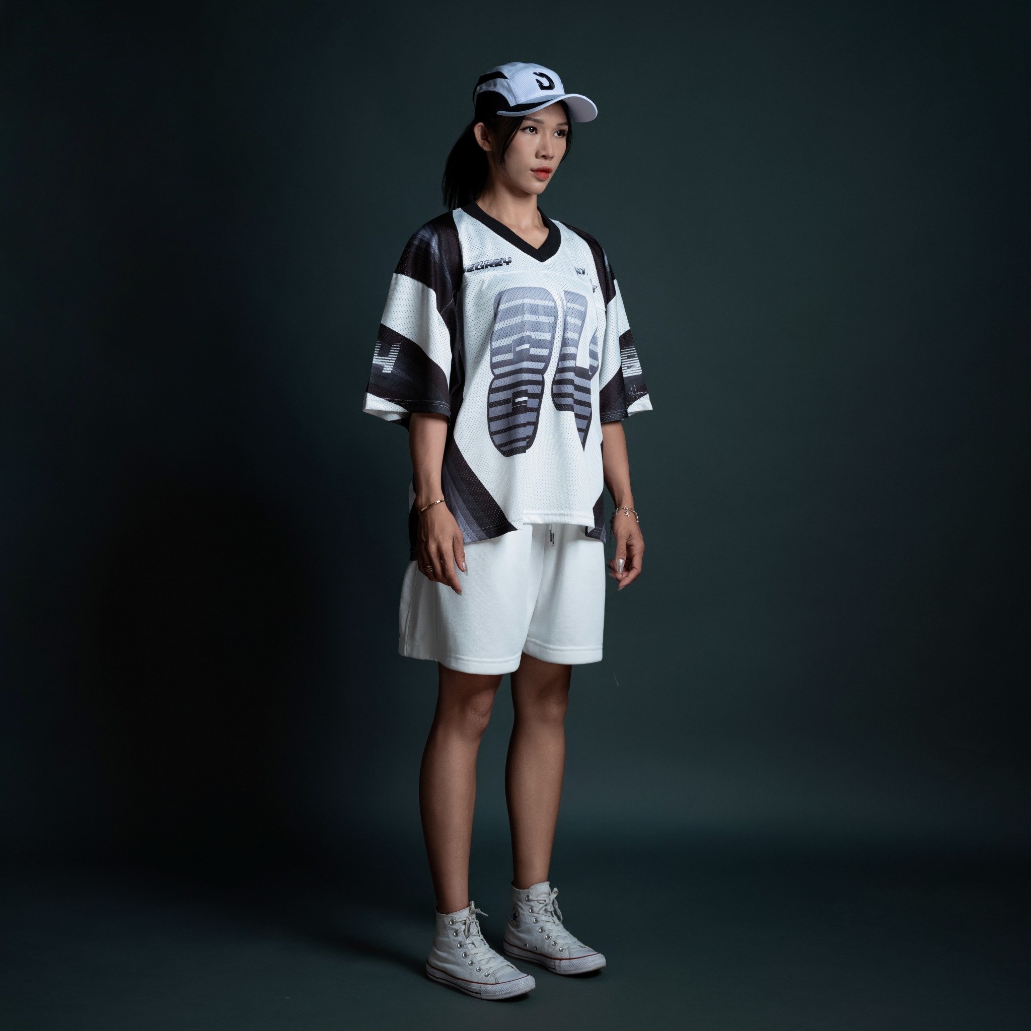  Áo thun thể thao Degrey Jersey Velocity 84 cổ tim màu xám - VELO 