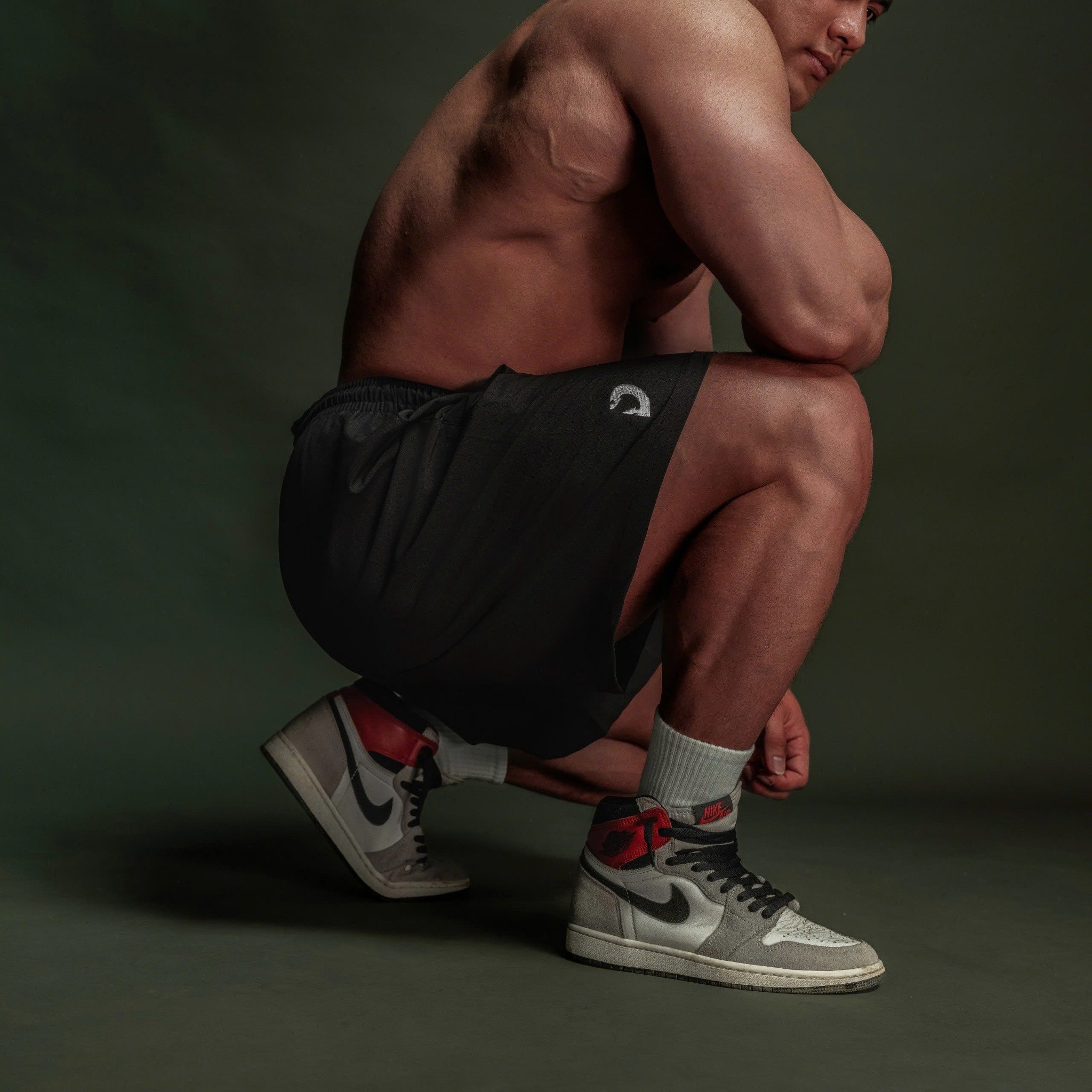  Quần dù ngắn màu đen thiết kế thể thao Degrey short pant - QADU 
