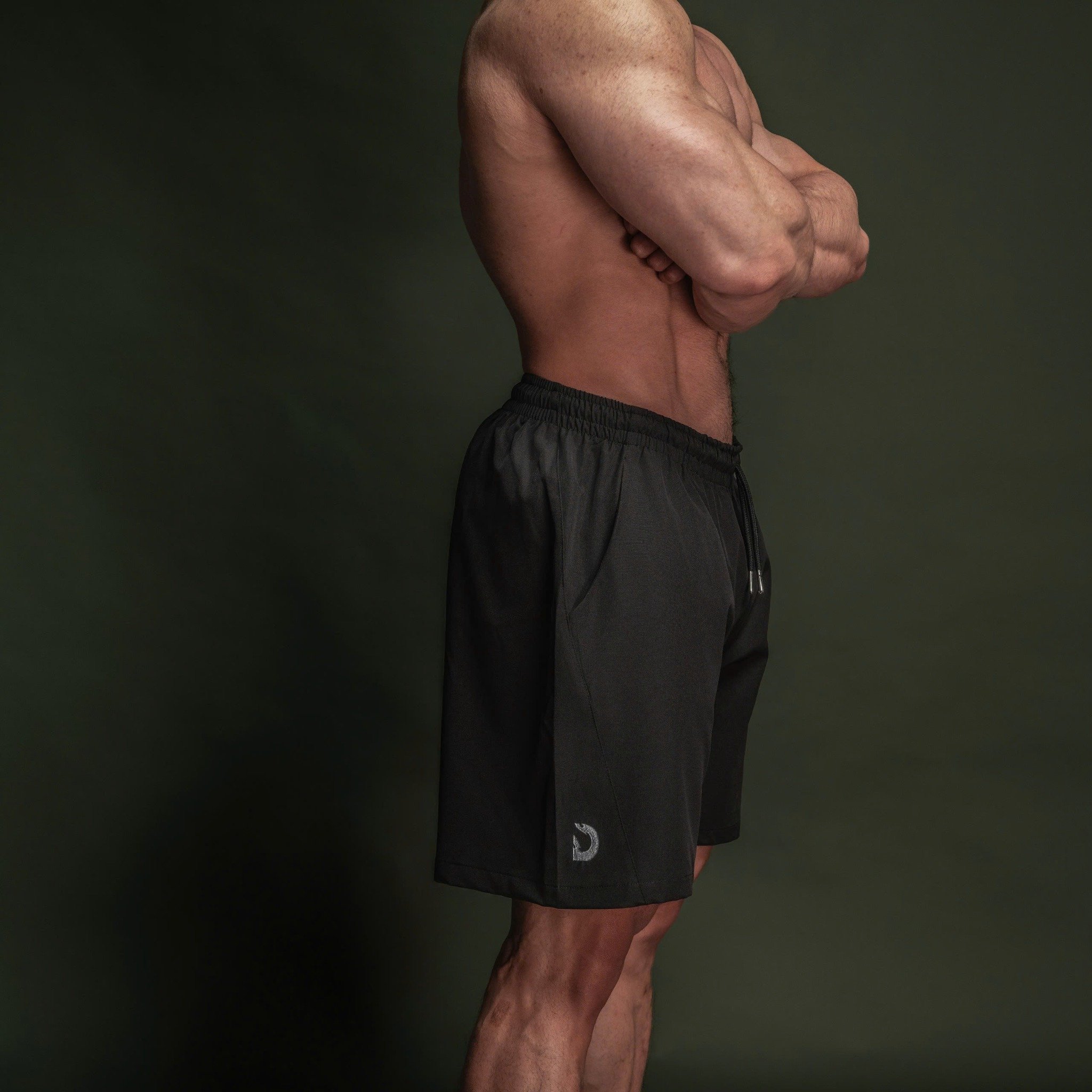  Quần dù ngắn màu đen thiết kế thể thao Degrey short pant - QADU 