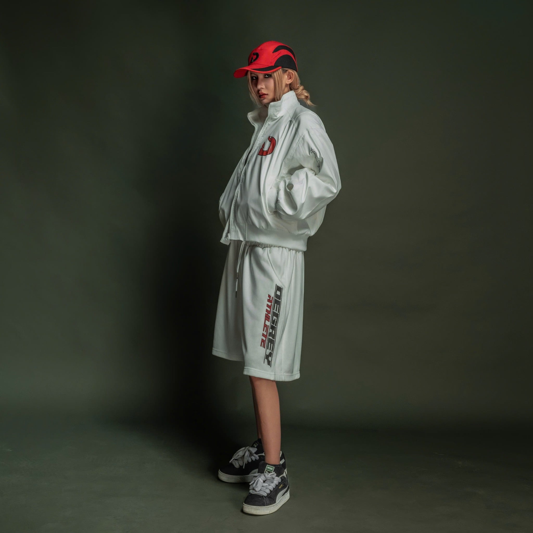  Áo khoác bomber Degrey màu trắng - BOMBT 