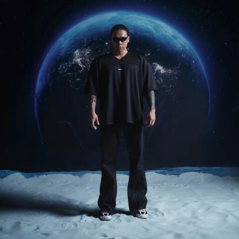  Áo thun thể thao màu ĐEN Degrey Jersey BASIC 84 cổ tim - JERBADEN 