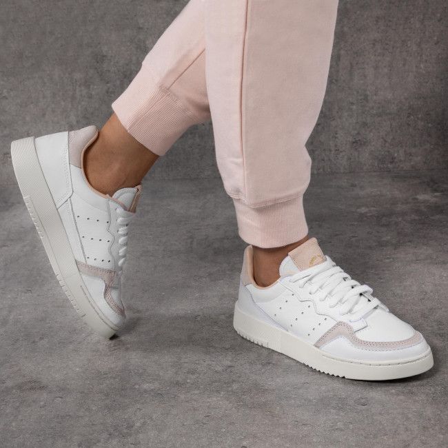 supercourt triple white