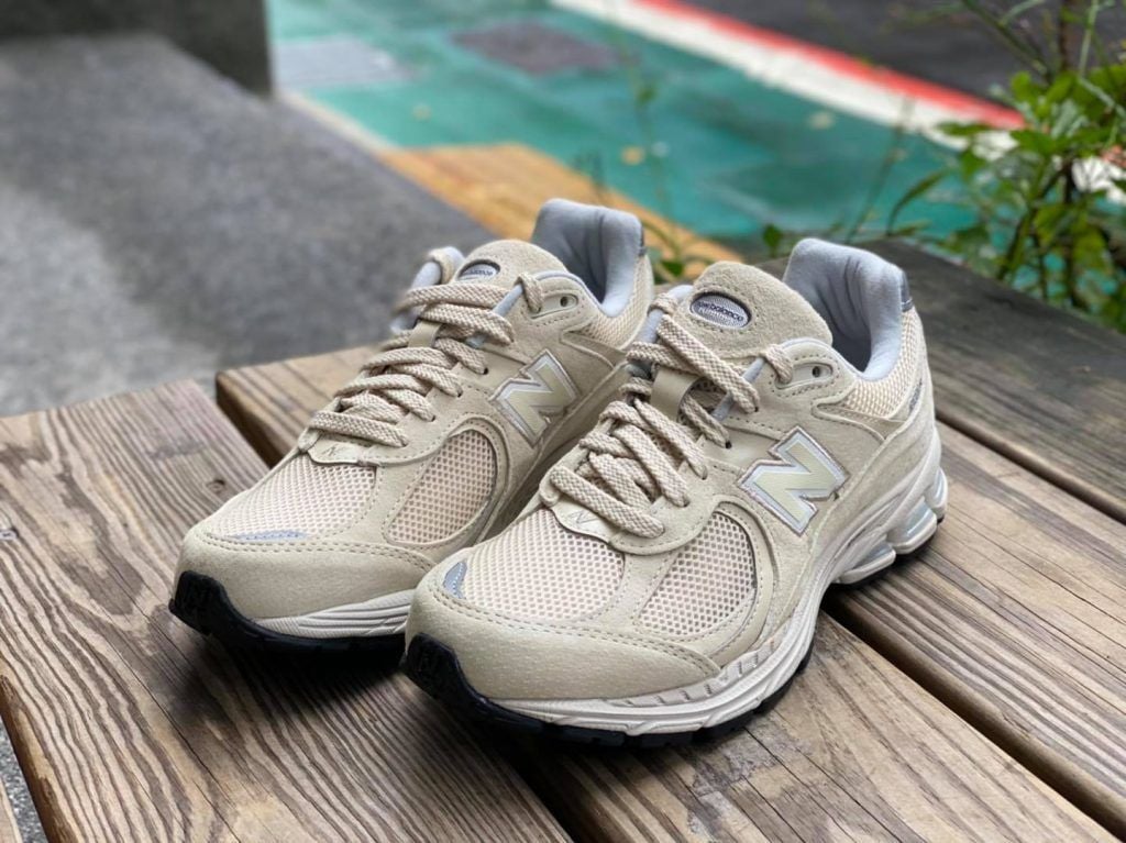 Giày New Balance 2002 'Bone' ML2002RE 