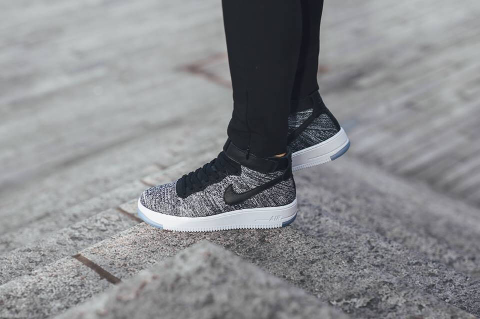 Giày Nike Wmns Air Force 1 Flyknit 