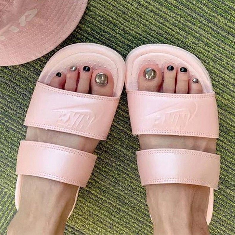 Dép Nike Wmns Benassi Duo Ultra Slide 