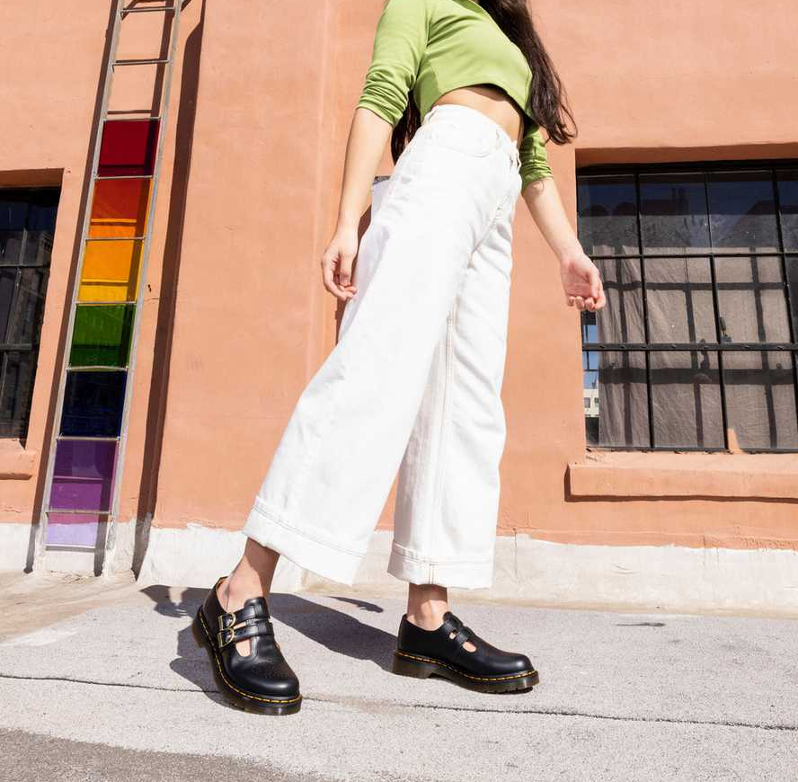 8065 doc martens Clearance