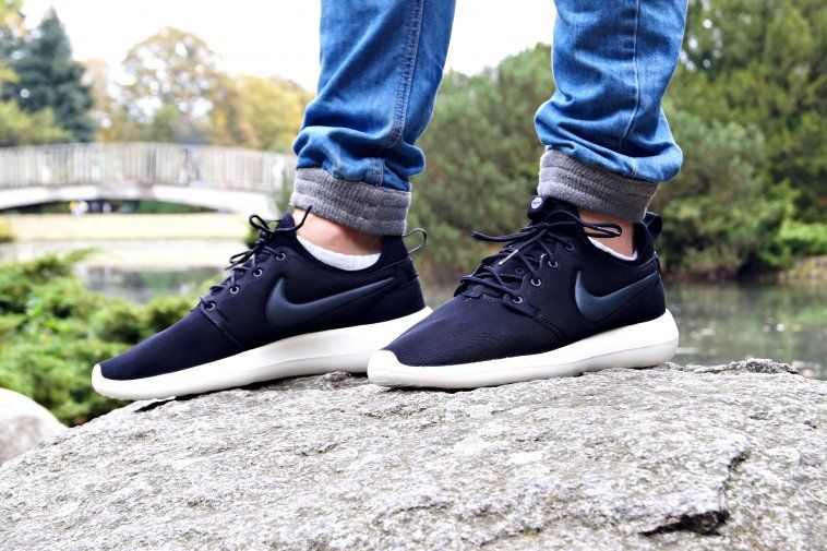 roshe 2 black