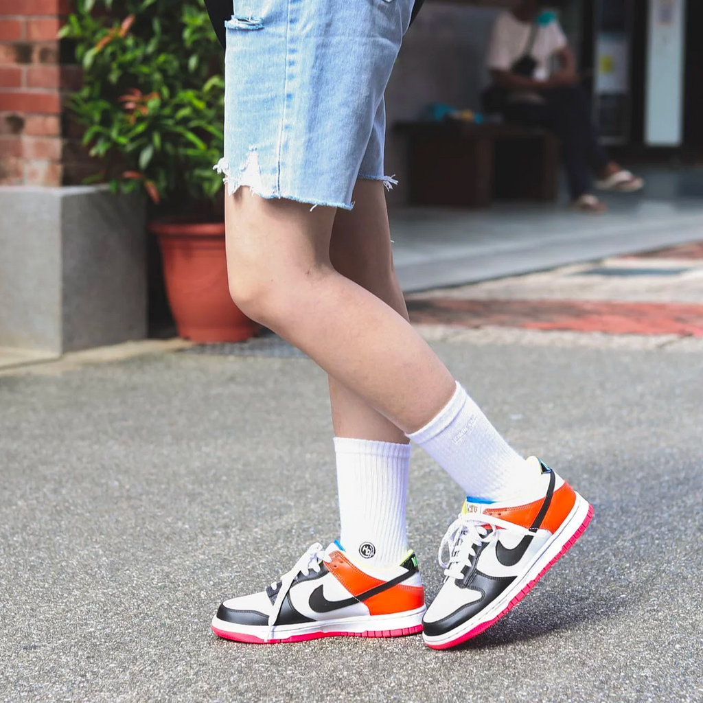 Giày Nike Dunk Low 'Cartwheel' DV1752-101