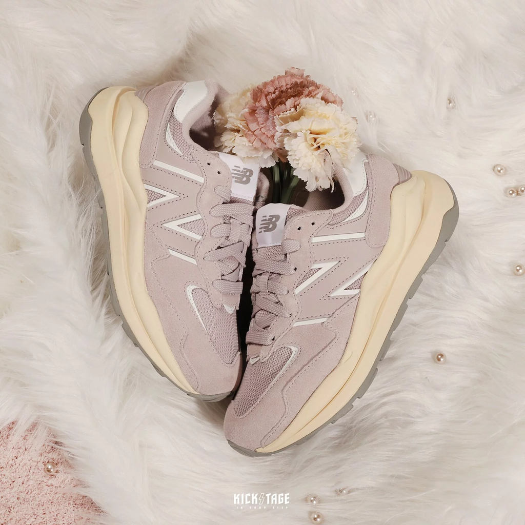 Giày New Balance Wmns 57/40 'Logwood 