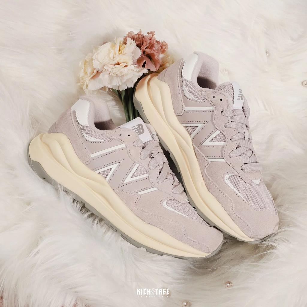 Giày New Balance Wmns 57/40 'Logwood 