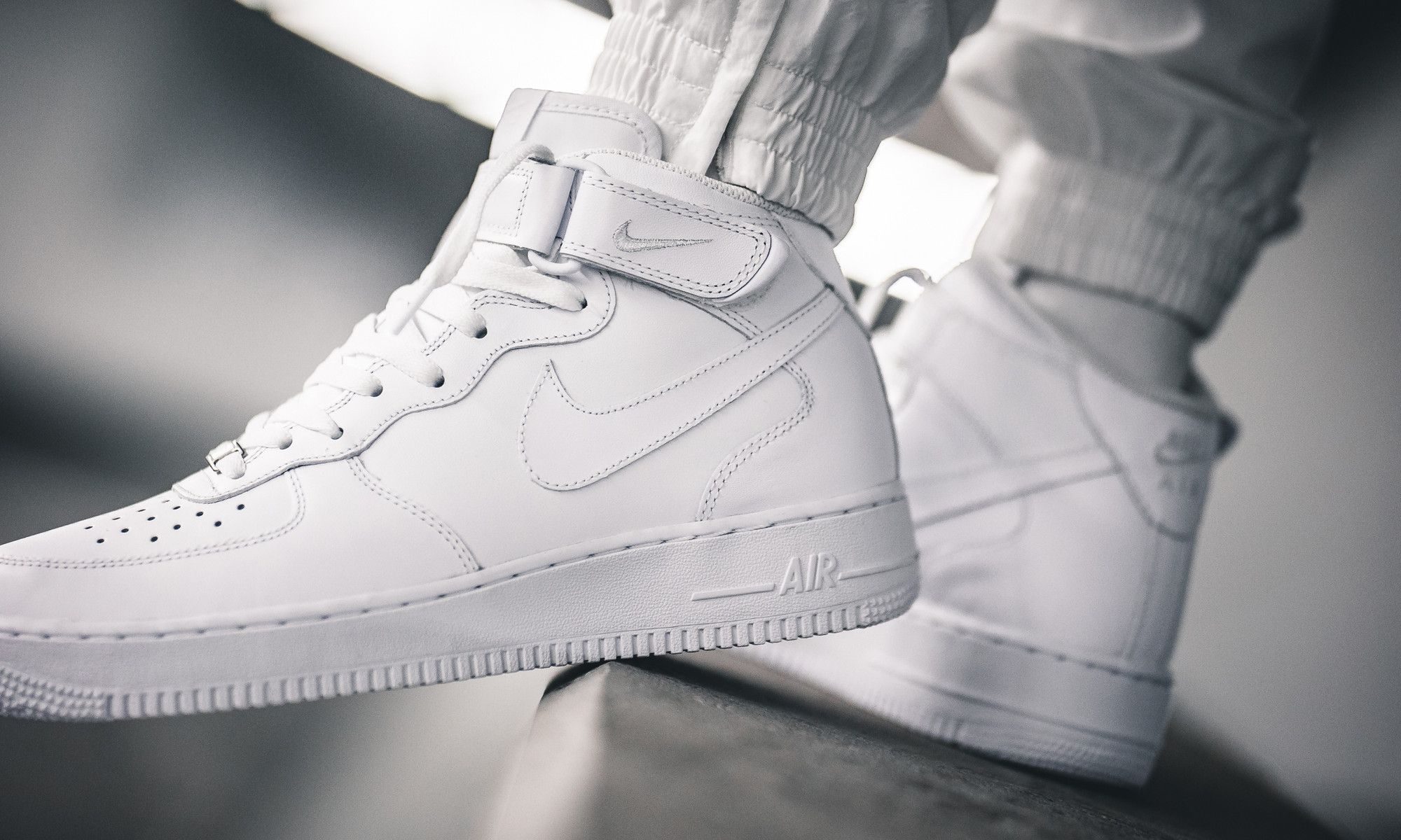 all white air forces mid