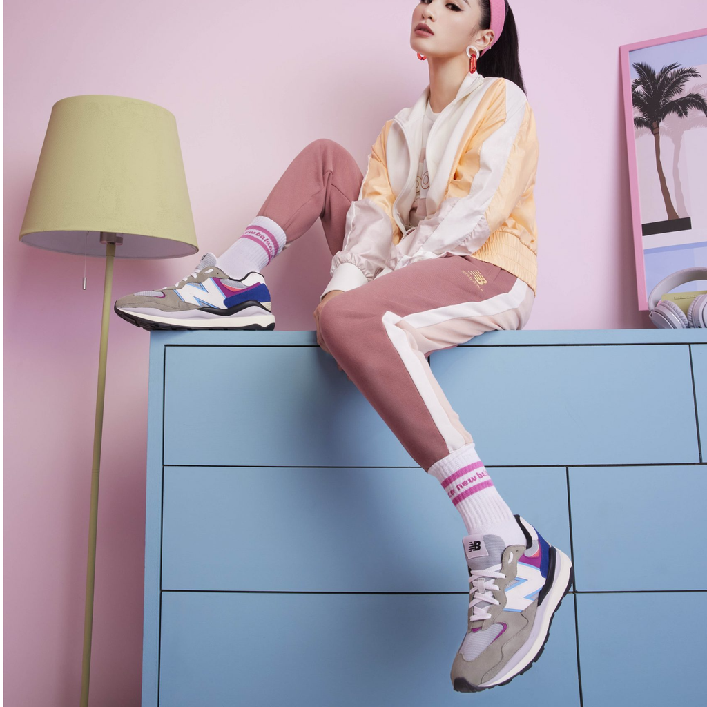 Giày New Balance IU x 5740 'Incubation 