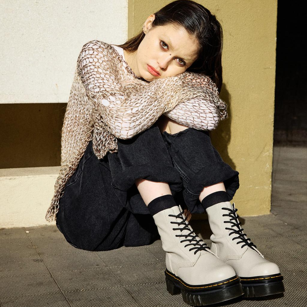Giày Dr.Martens Audrick Nappa Lux Leather Platform 'White' 27149055
