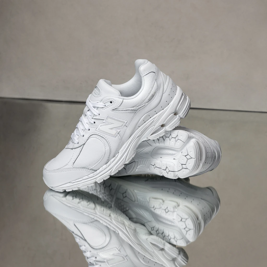 Giày New Balance 2002R 'White' ML2002RI 