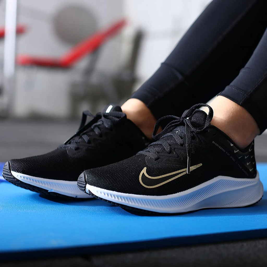 Giày Nike Quest 3 Premium Mini Swooshes CV0149-001 – AUTHENTIC SHOES