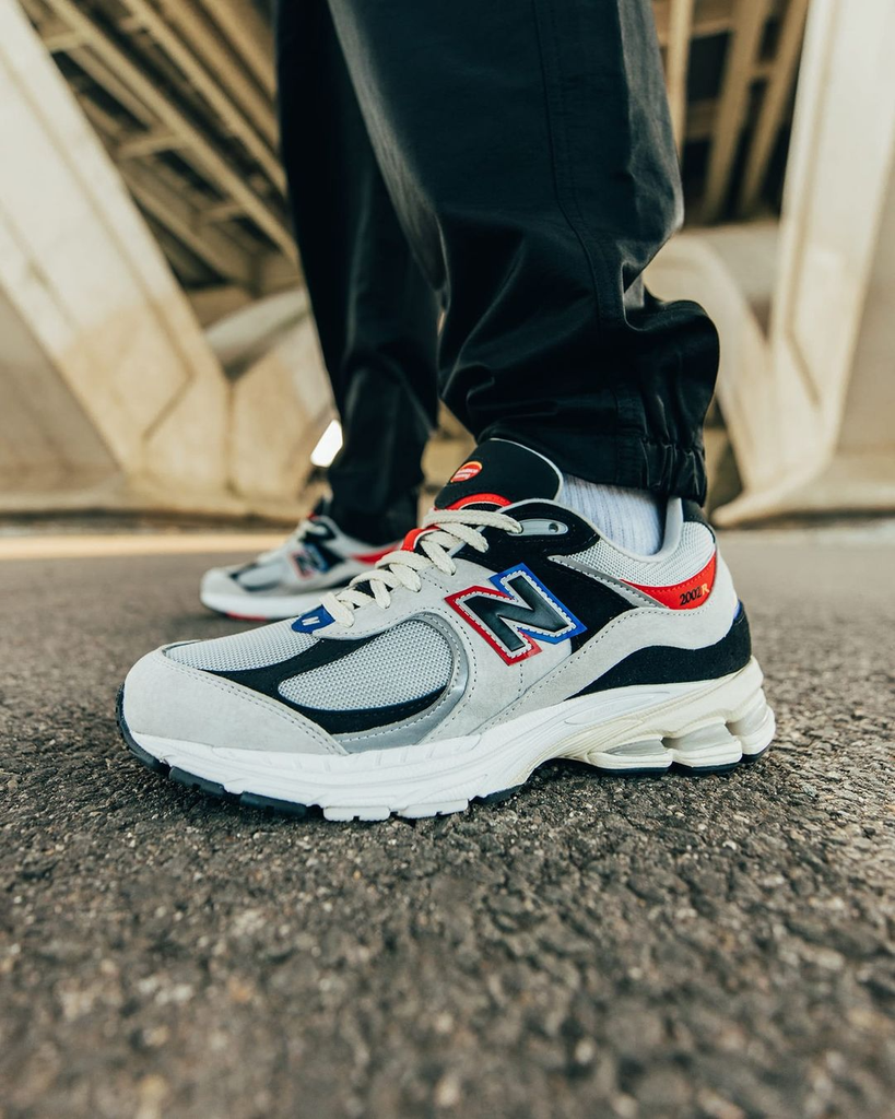 Giày New Balance 2002R 'Lovers Only' M2002RDV