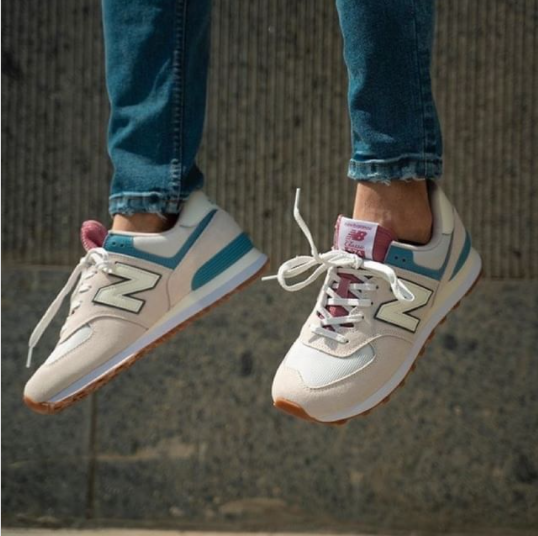 574v2 essentials grey