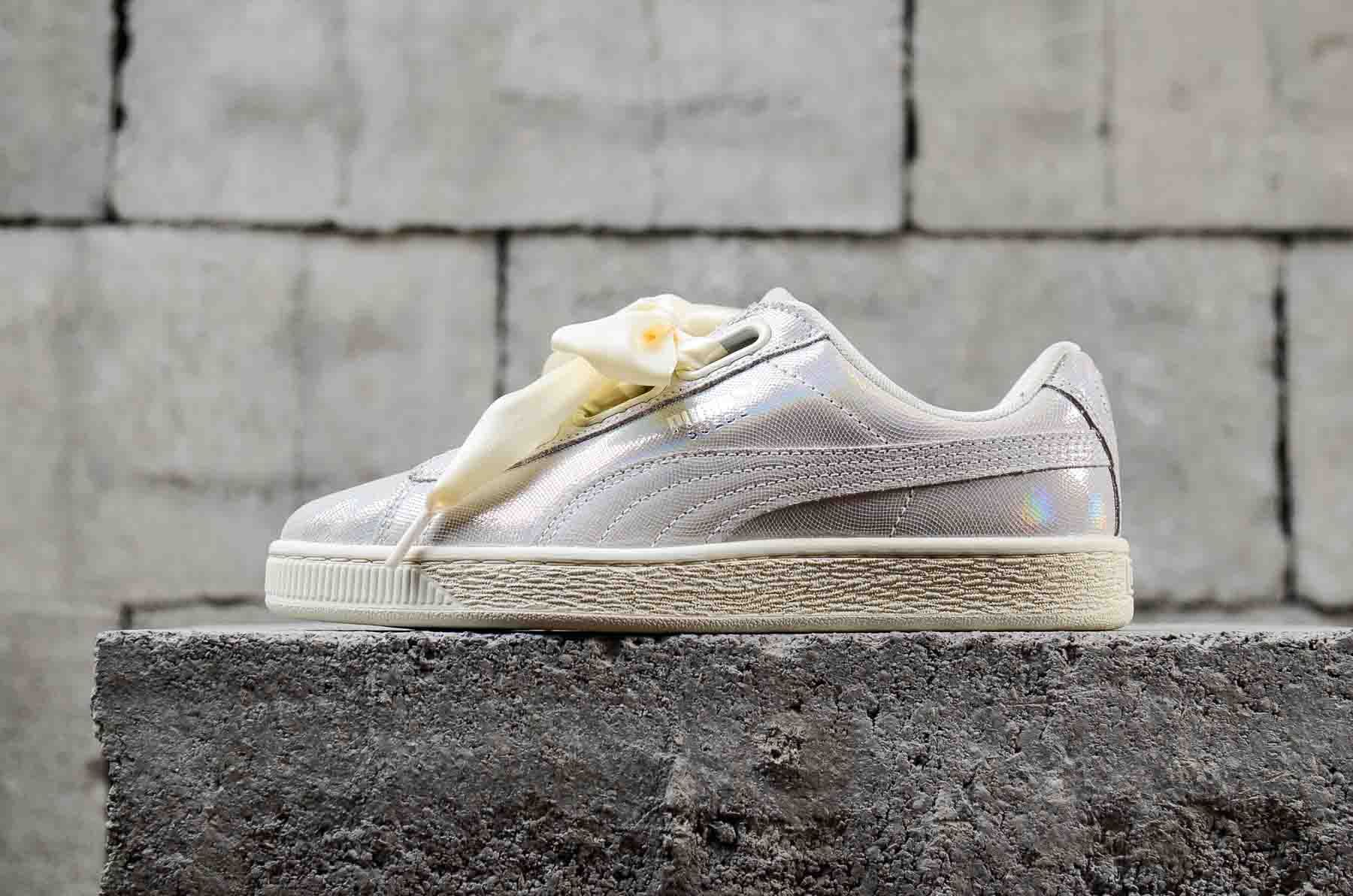 puma basket heart night sky