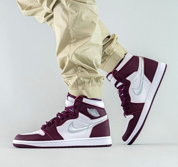 Giày Nike Air Jordan 1 Retro High OG 'Bordeaux' 555088-611 – AUTHENTIC SHOES