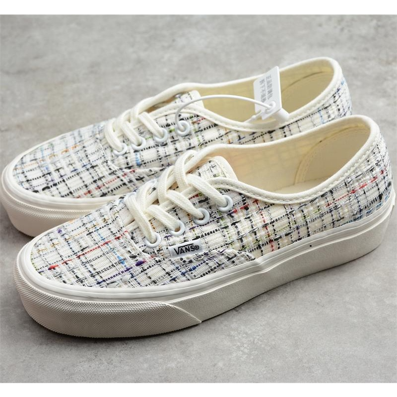 vans multicolor true white
