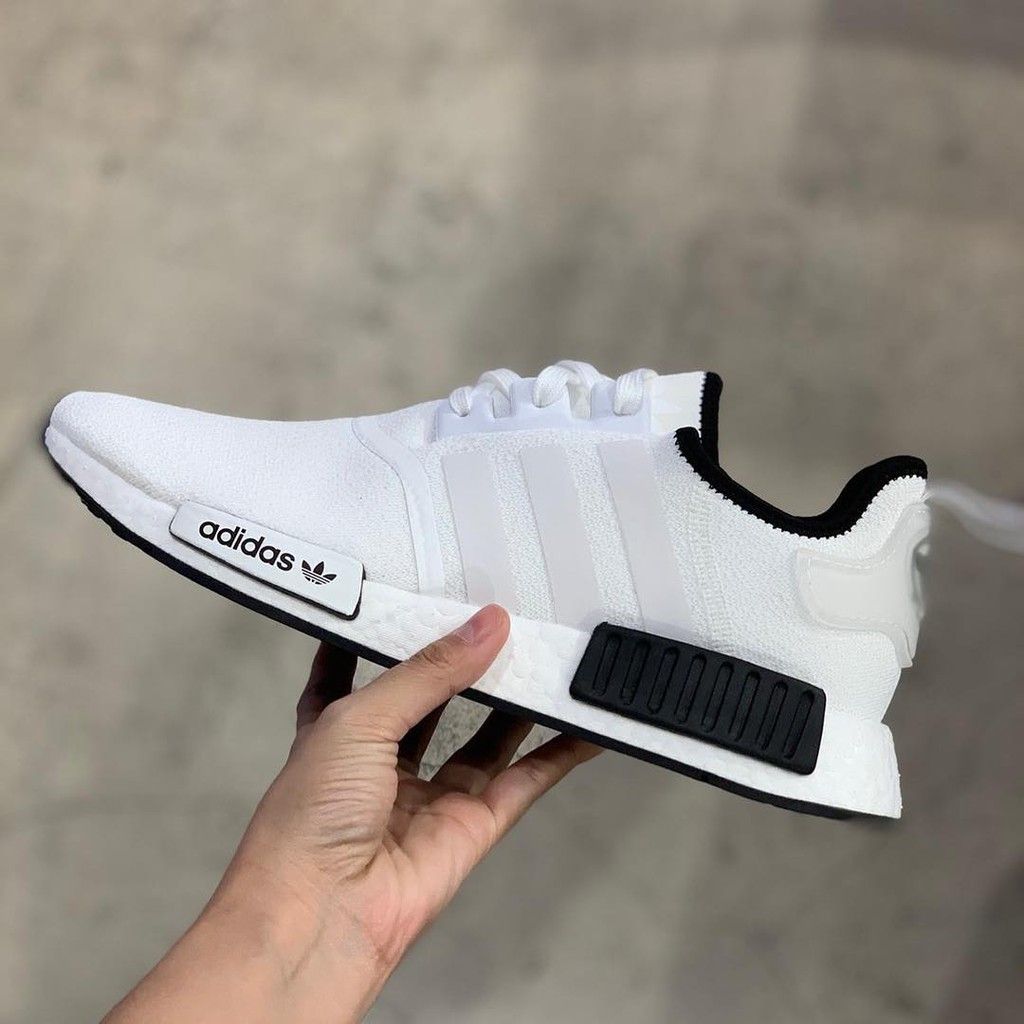 nmd r1 men's white and black