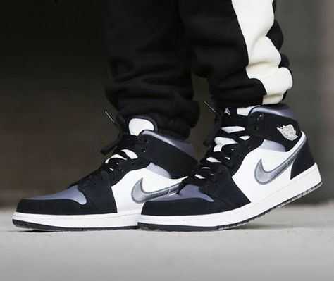 nike jordan 1 mid satin grey toe
