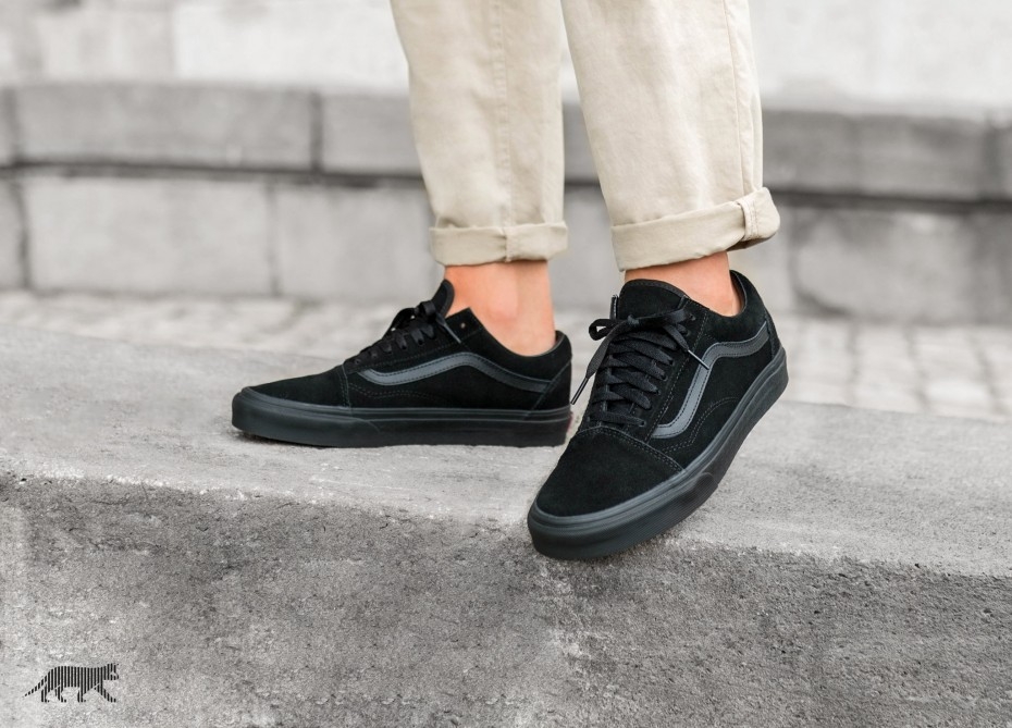vans triple black old skool