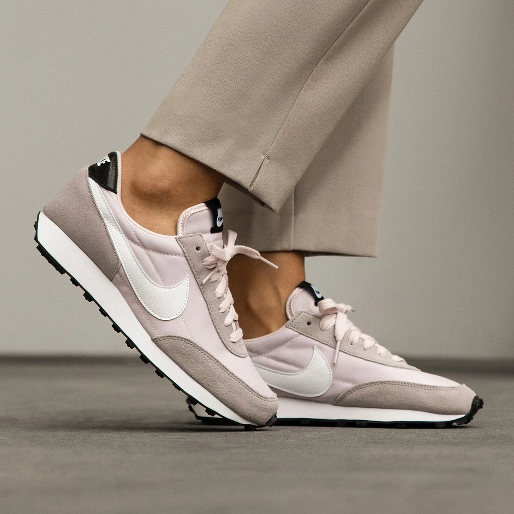 Nike daybreak barely rose Clearance