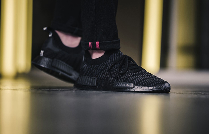 Nmd r1 triple black stlt Clearance