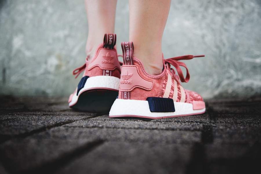 Giày Adidas NMD R1 Women 'Raw Pink' BY9648 – AUTHENTIC SHOES