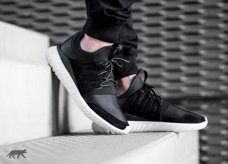 adidas tubular radial black and white