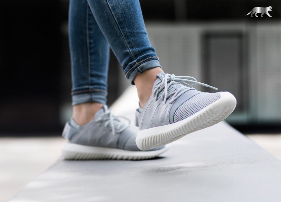 tubular viral grey on feet