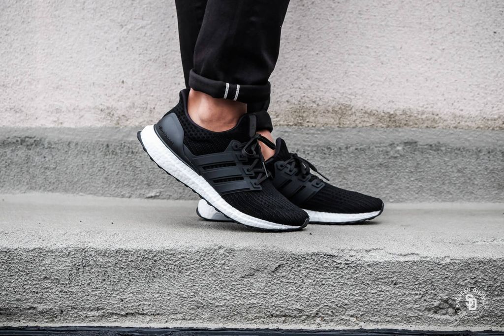 Giày Adidas Ultra Boost 4.0 'Core Black' BB6166 – AUTHENTIC SHOES