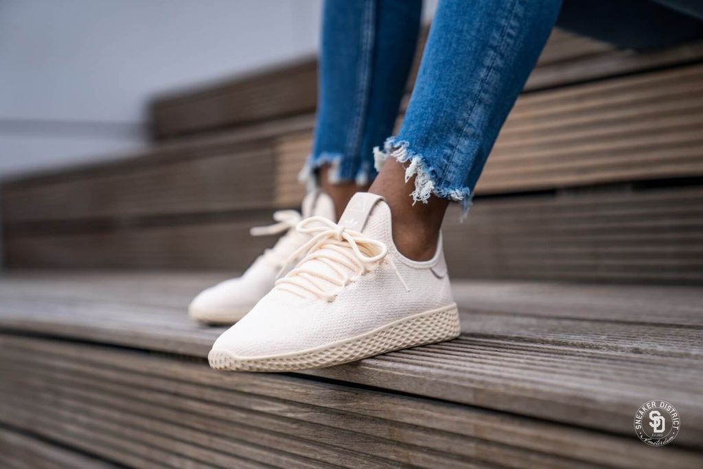 Giày Adidas Pharrell x Tennis Hu 'Cloud 