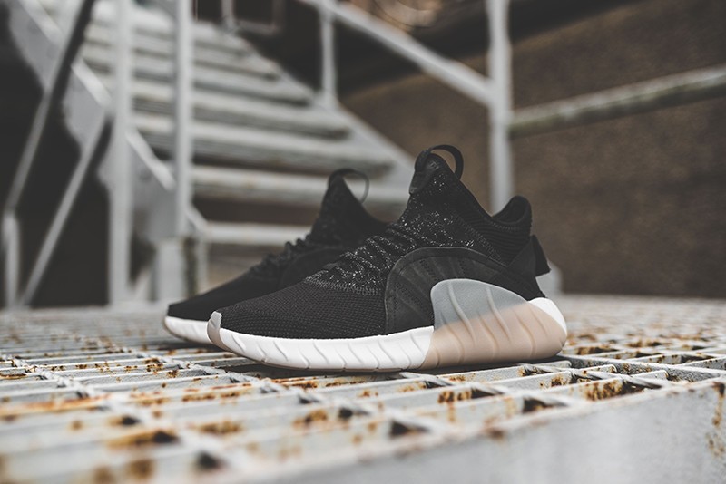 tubular rise triple black