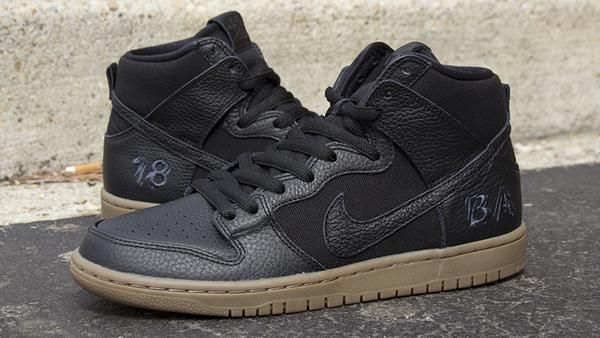 Anti hero dunks clearance