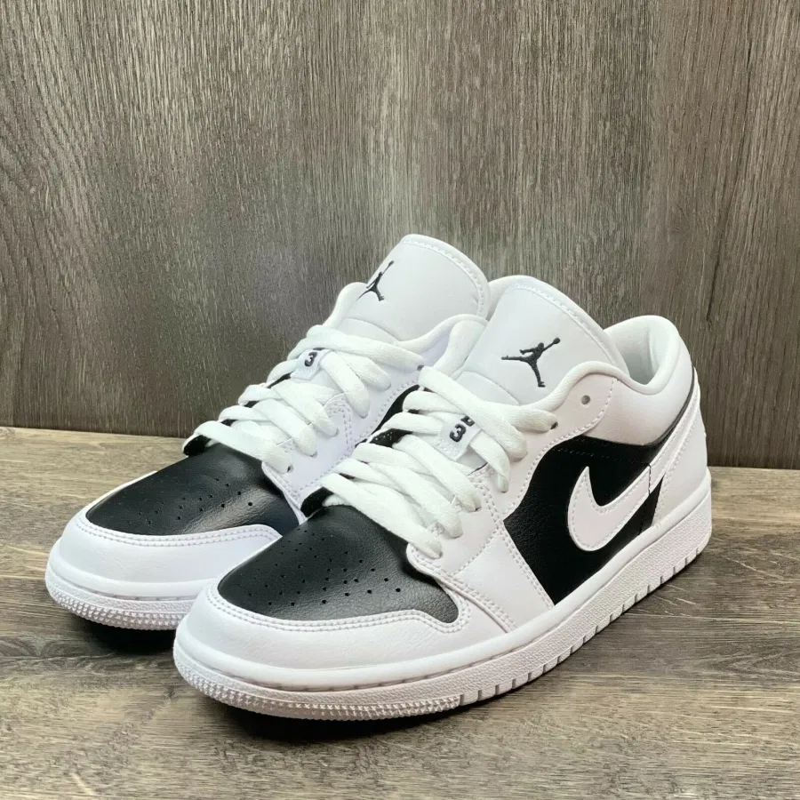 Giày Nike Wmns Air Jordan 1 Low 'Panda' DC0774100 AUTHENTIC SHOES