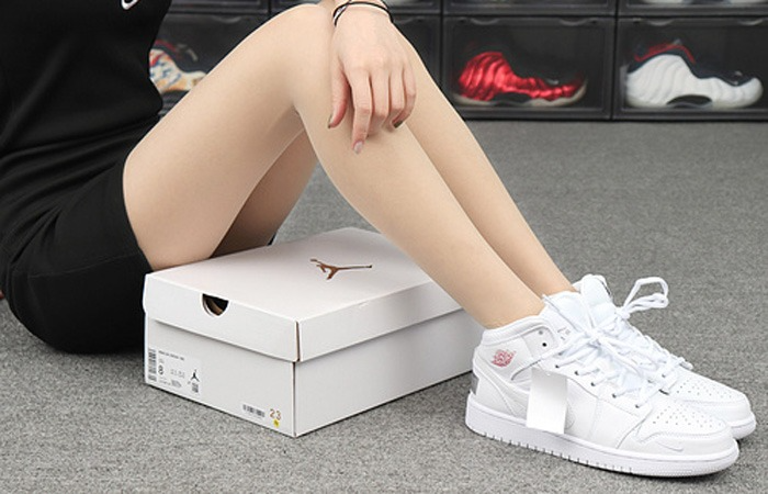 Giày Nike Air Jordan 1 Mid SE 'Euro Tour' CW7589-100 – AUTHENTIC SHOES
