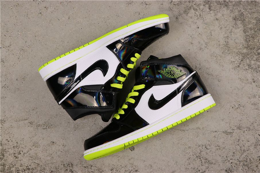 jordan 1 black cyber mystic green