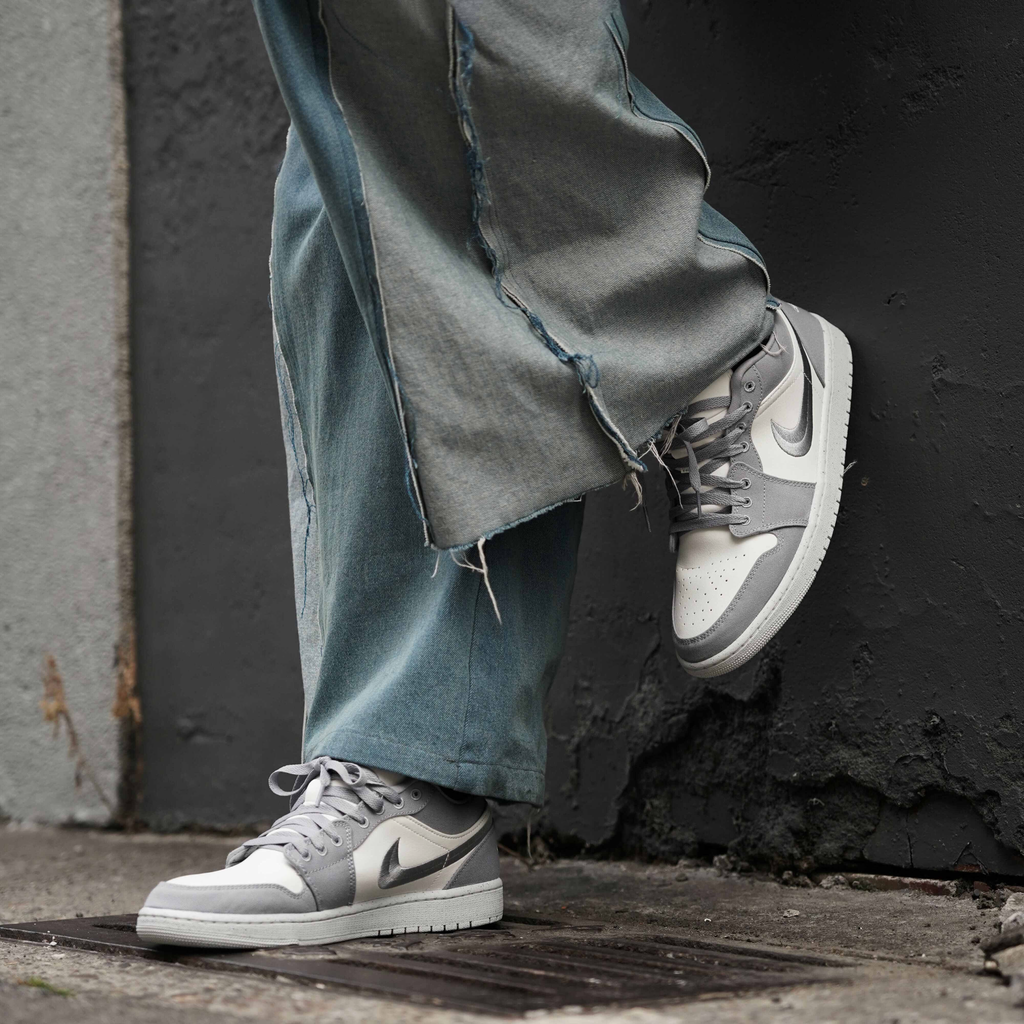 Giày Nike Air Jordan 1 Low SE Light 'Steel Grey' DV0426-012