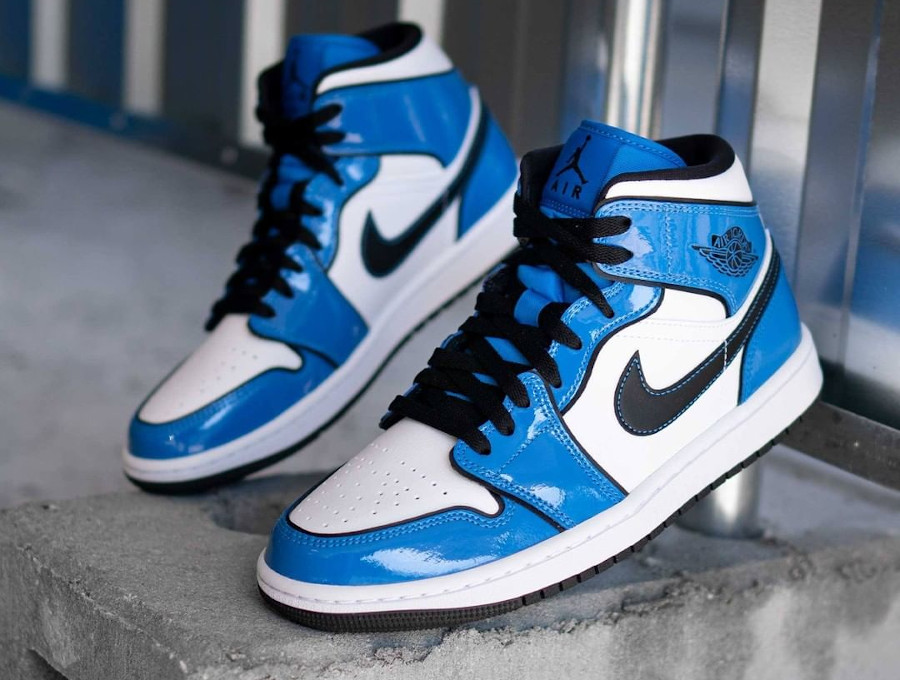 Giày Nike Air Jordan 1 Mid SE 'Signal Blue' DD6834-402 – AUTHENTIC SHOES