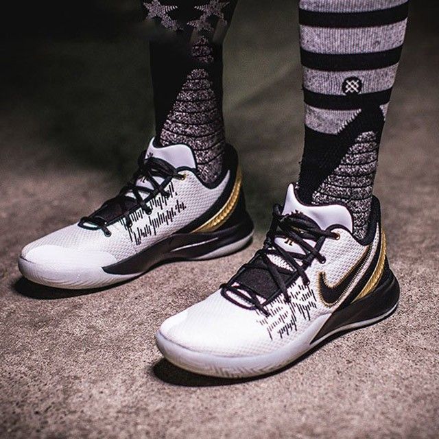 các mẫu giày bóng rổ nike